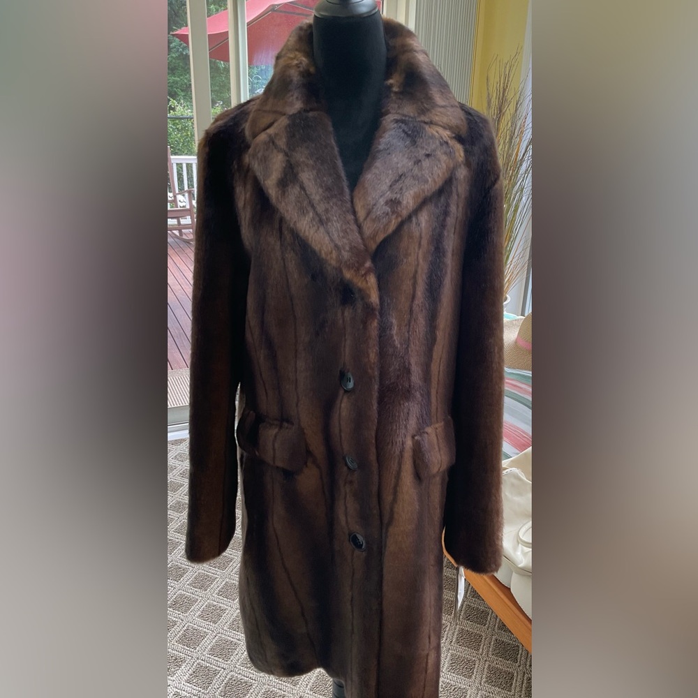 NWT Jones New York Faux Fur Coat